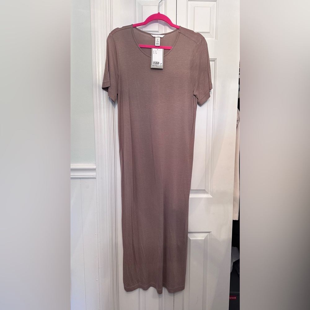 🆕 H&M Beige T-shirt Dress